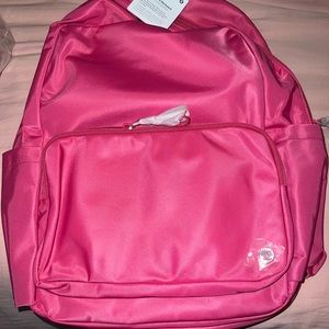 Lululemon everywhere backpack raspberry coulis 22L